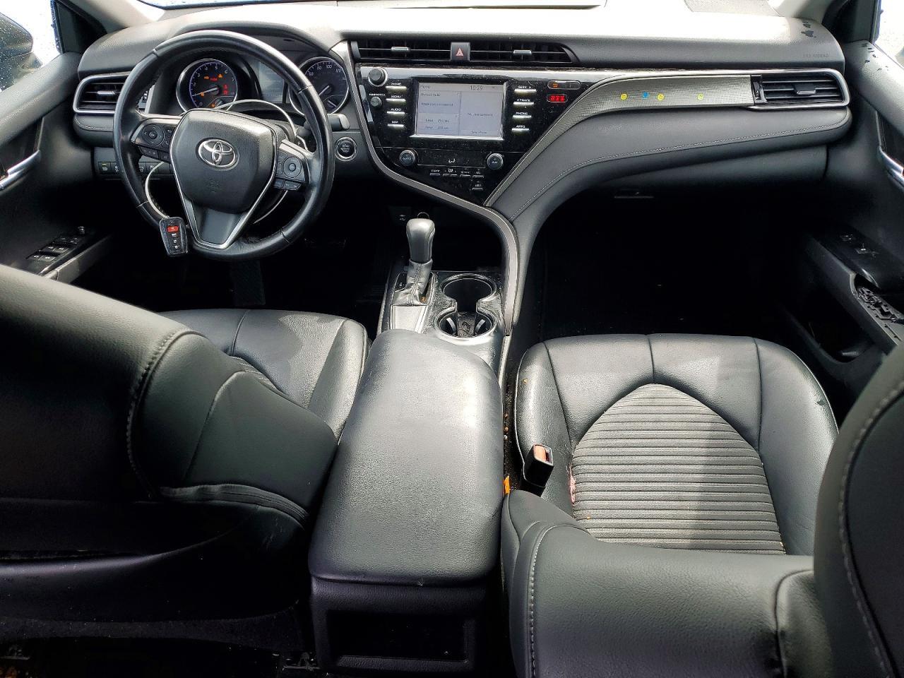 2019 TOYOTA CAMRY