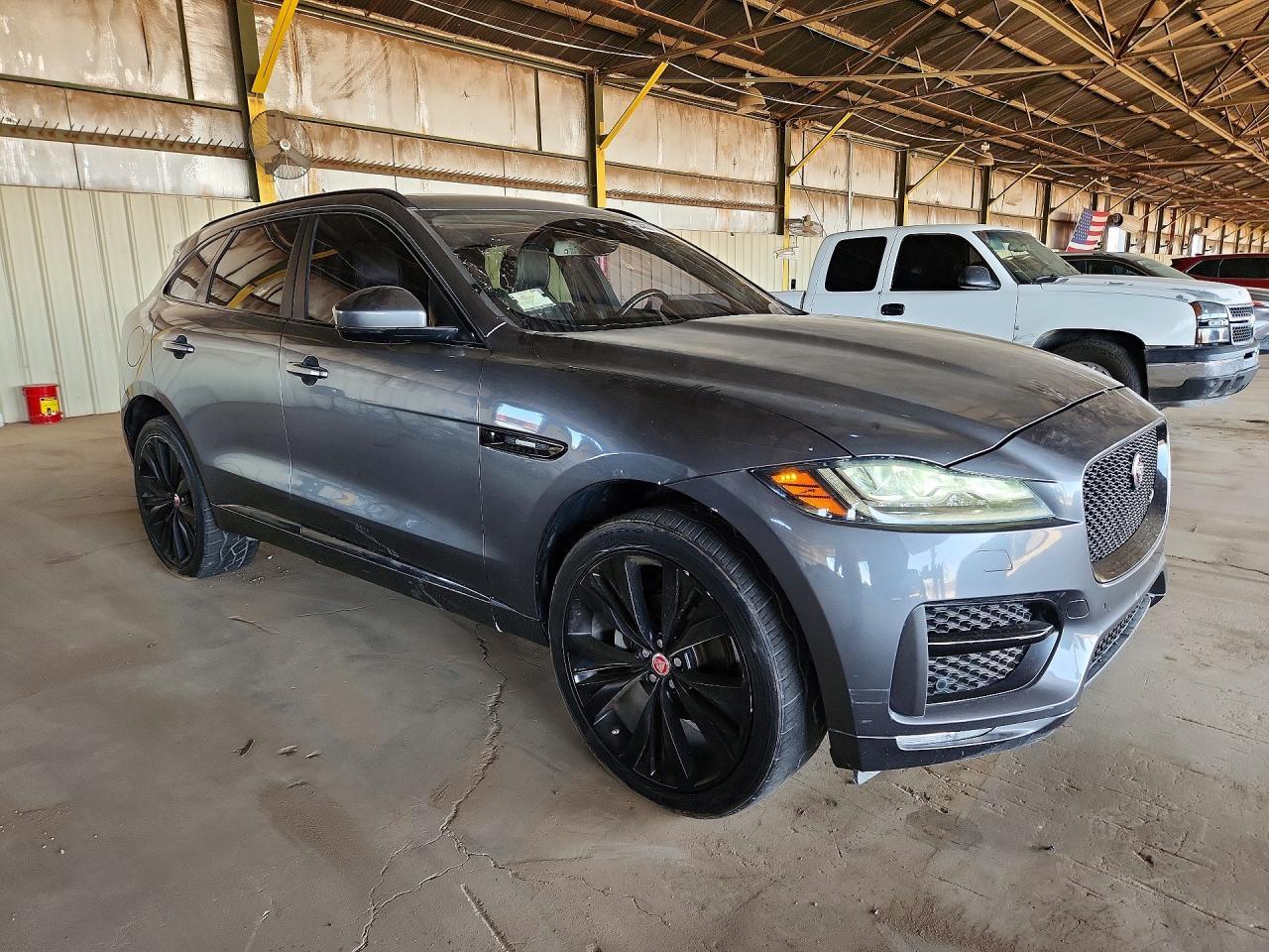 2018 JAGUAR F-Pace