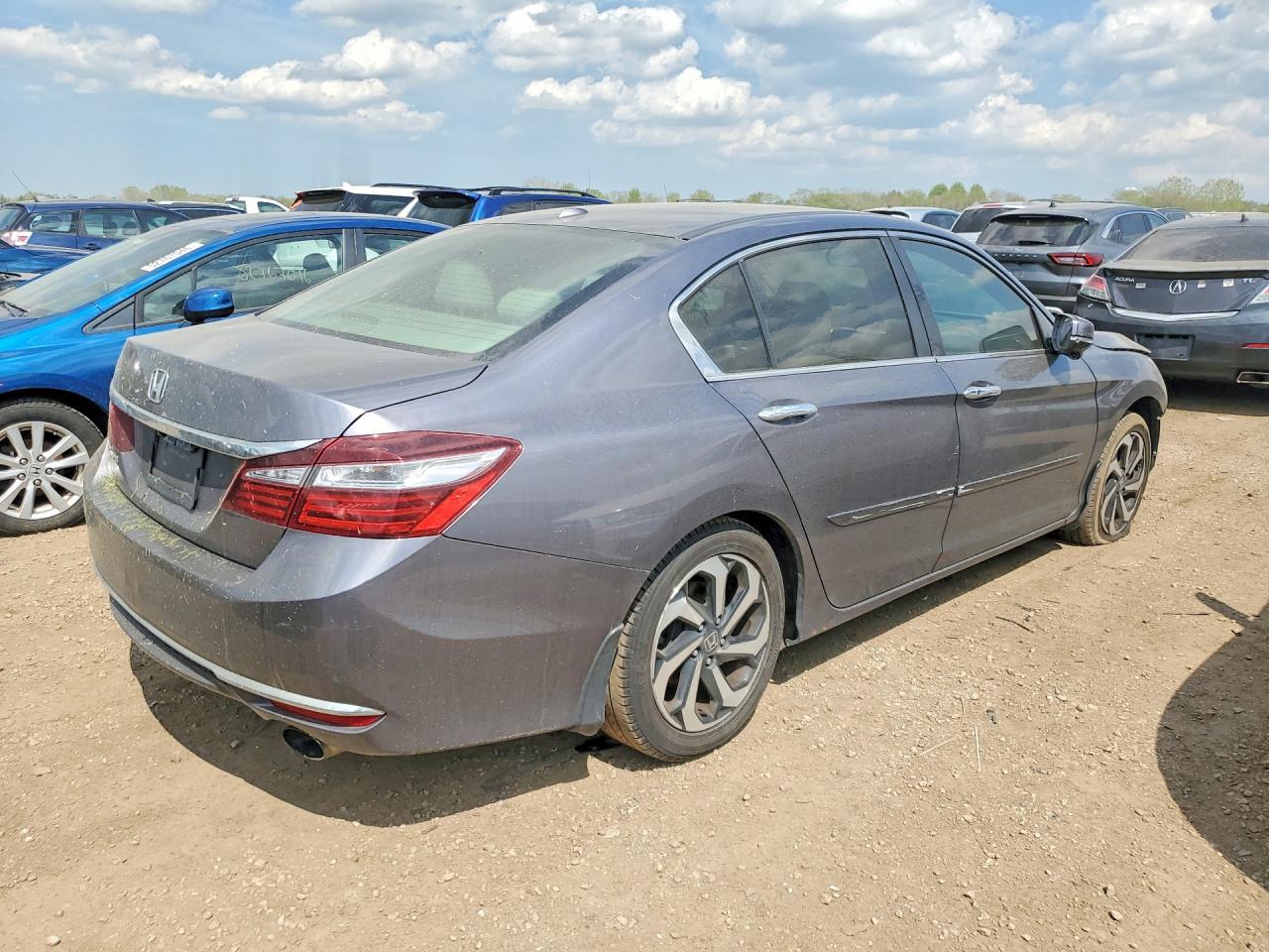 2016 HONDA ACCORD
