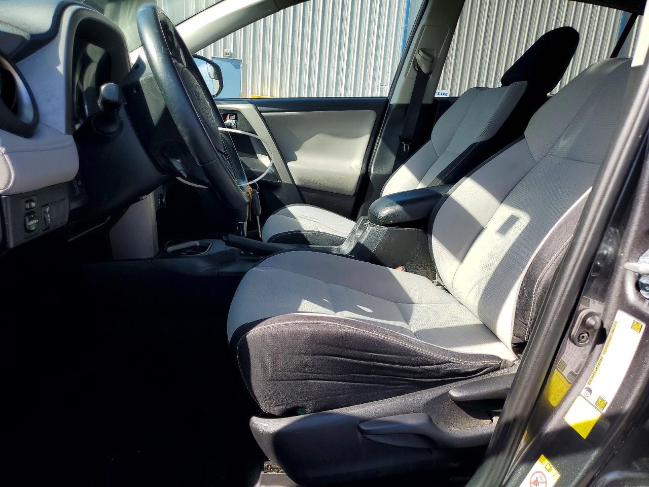 2016 TOYOTA RAV4