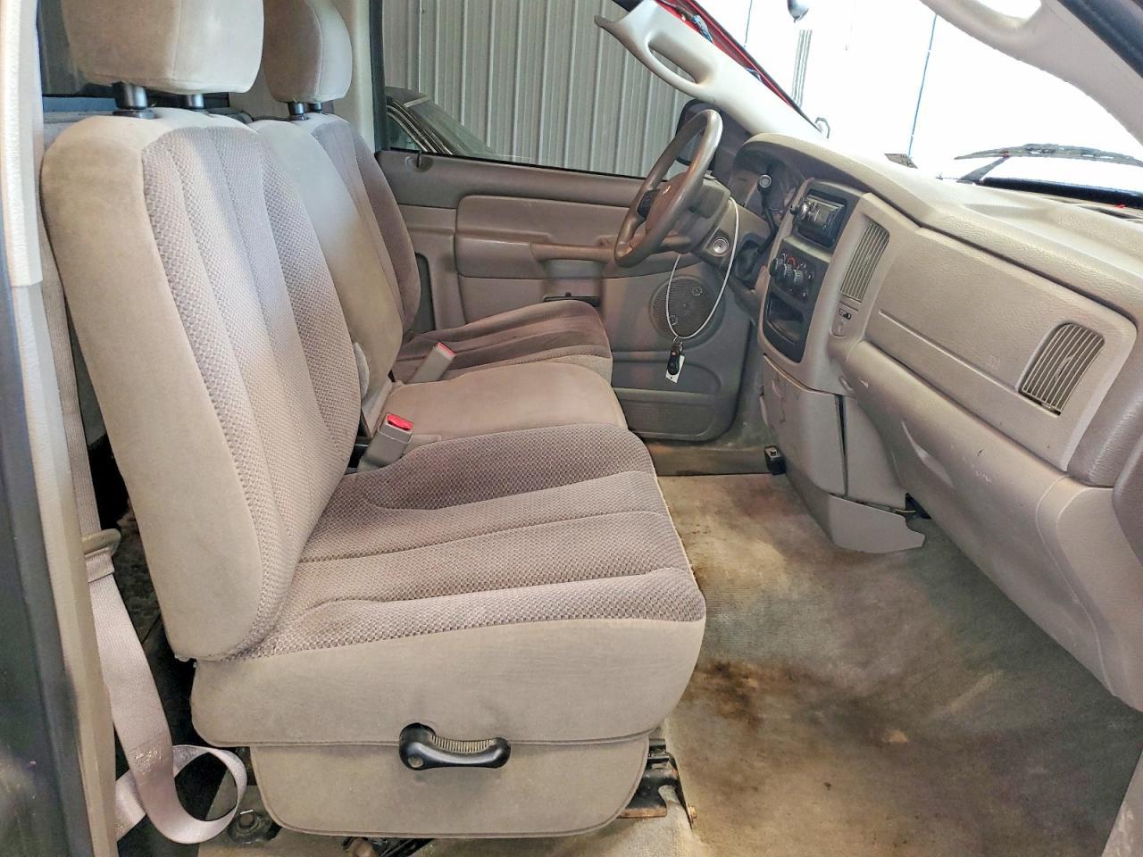 2004 DODGE RAM 1500