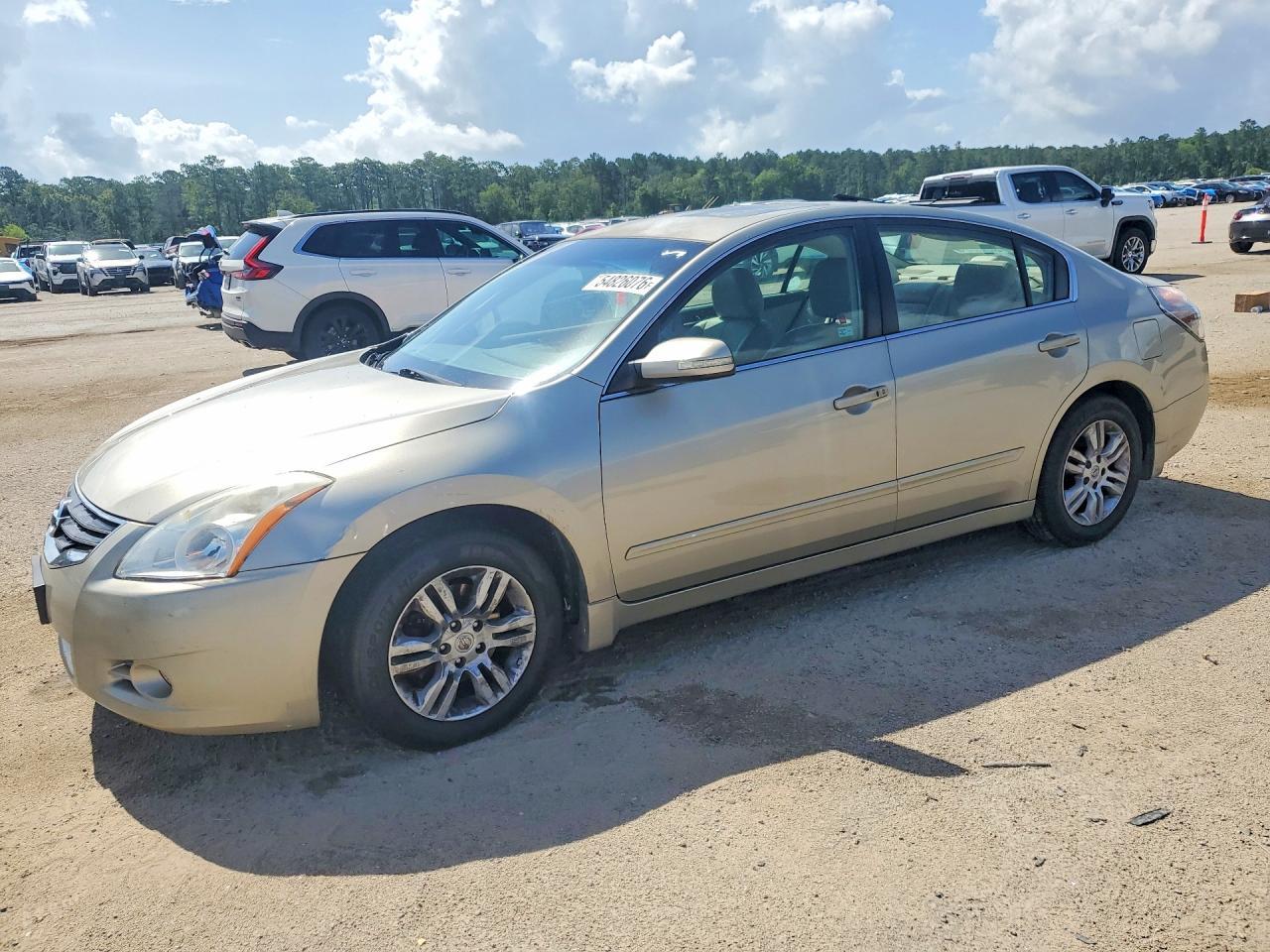 2010 NISSAN ALTIMA