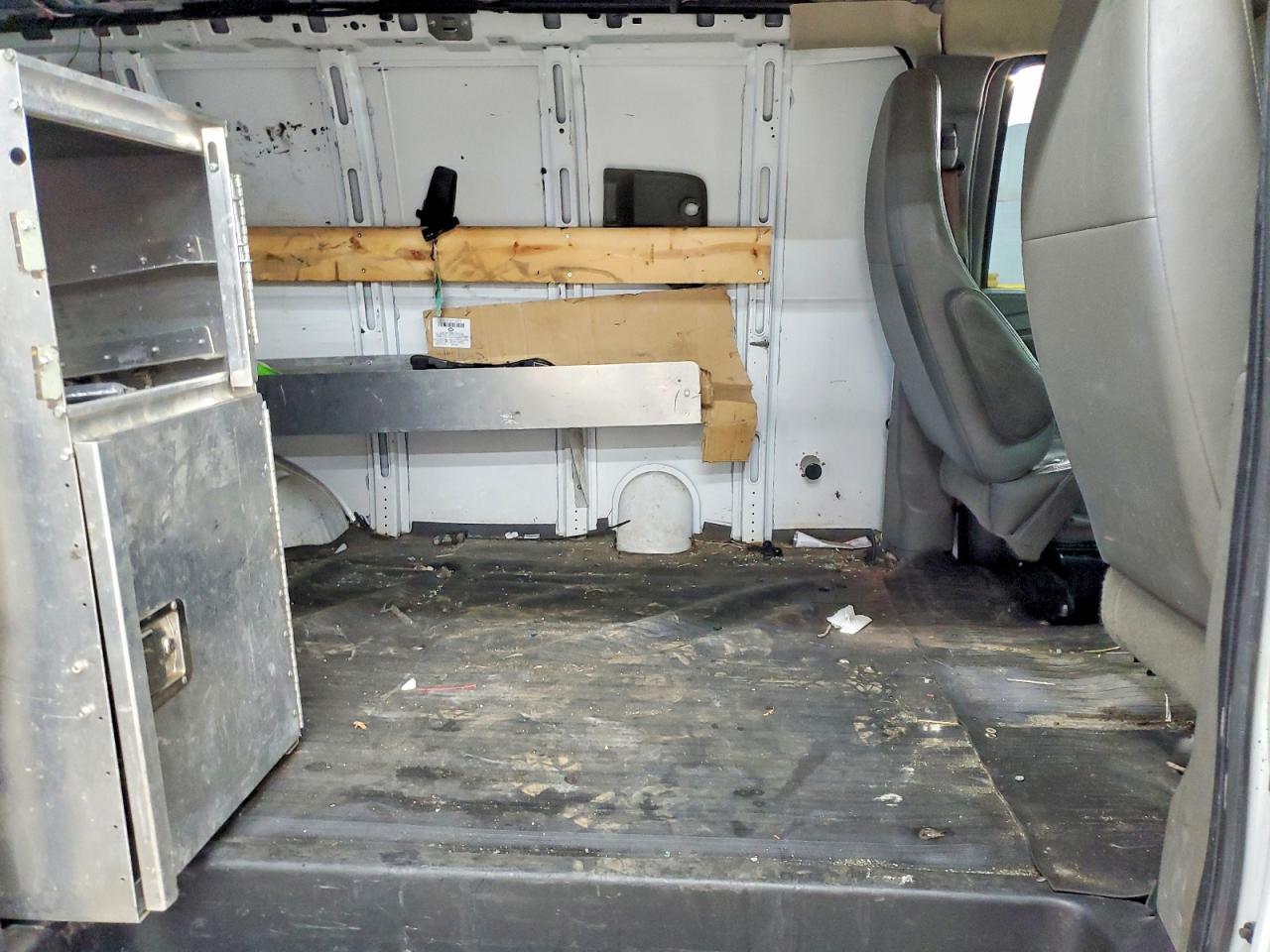 2015 CHEVROLET EXPRESS 2500