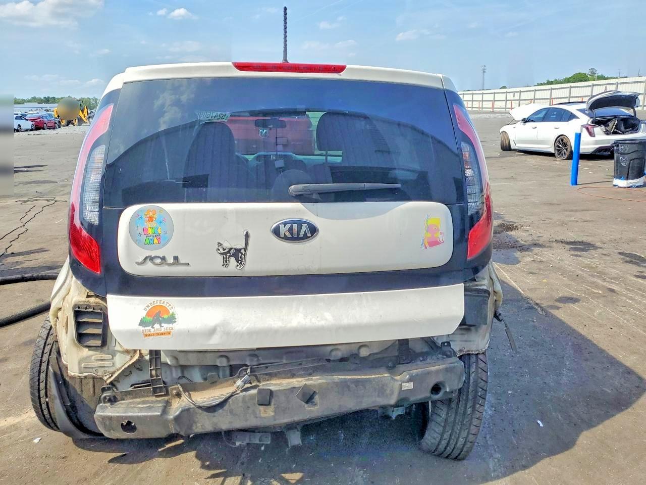 2016 KIA SOUL
