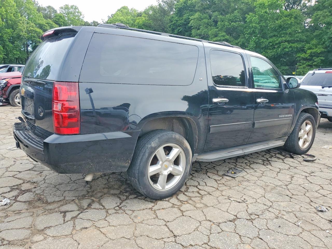 2013 CHEVROLET Suburban