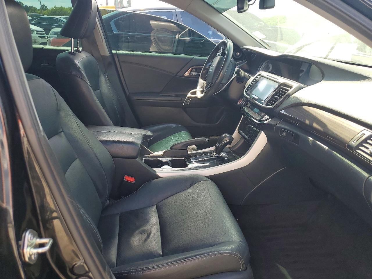 2016 HONDA ACCORD