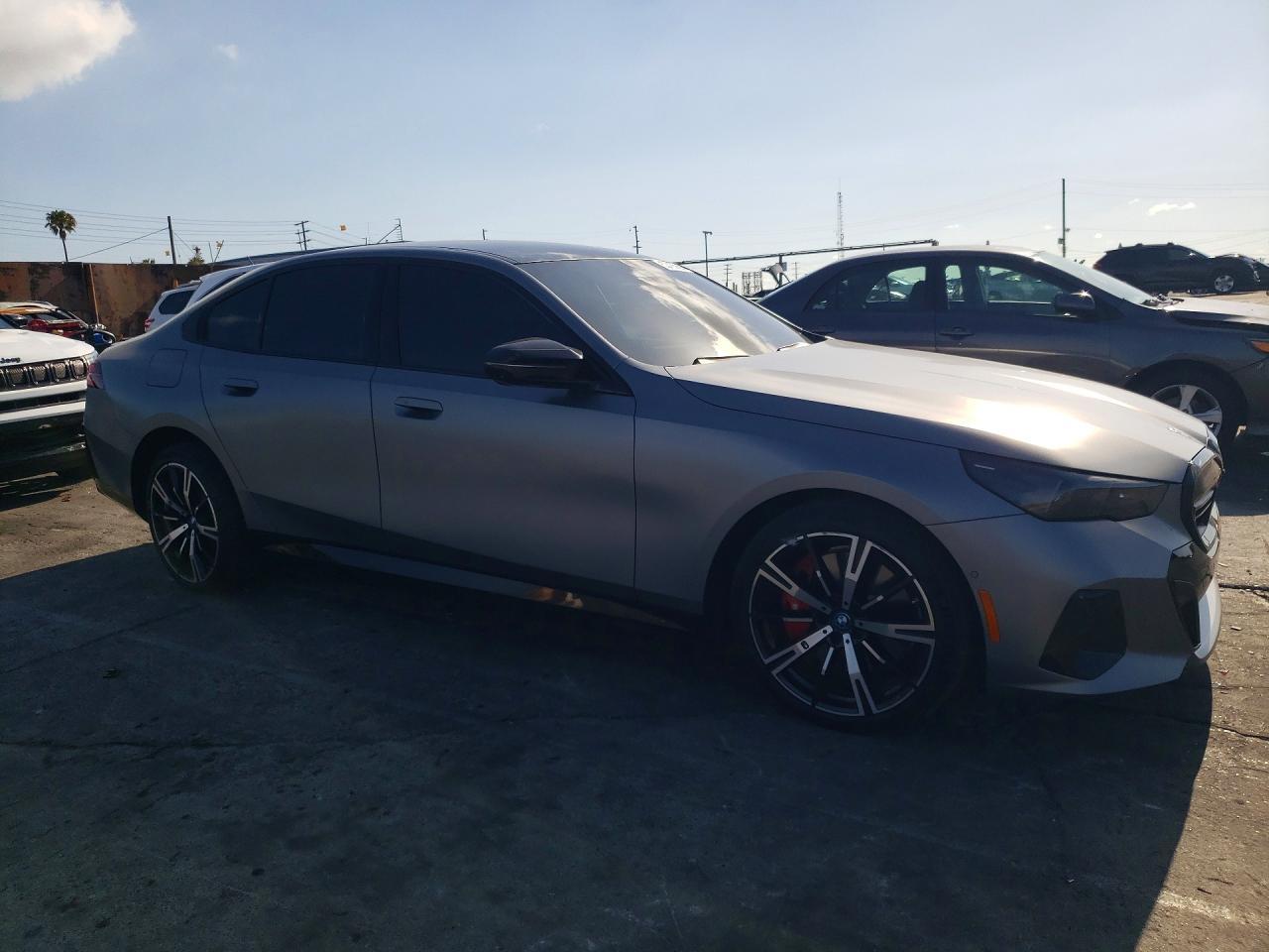 2024 BMW i5