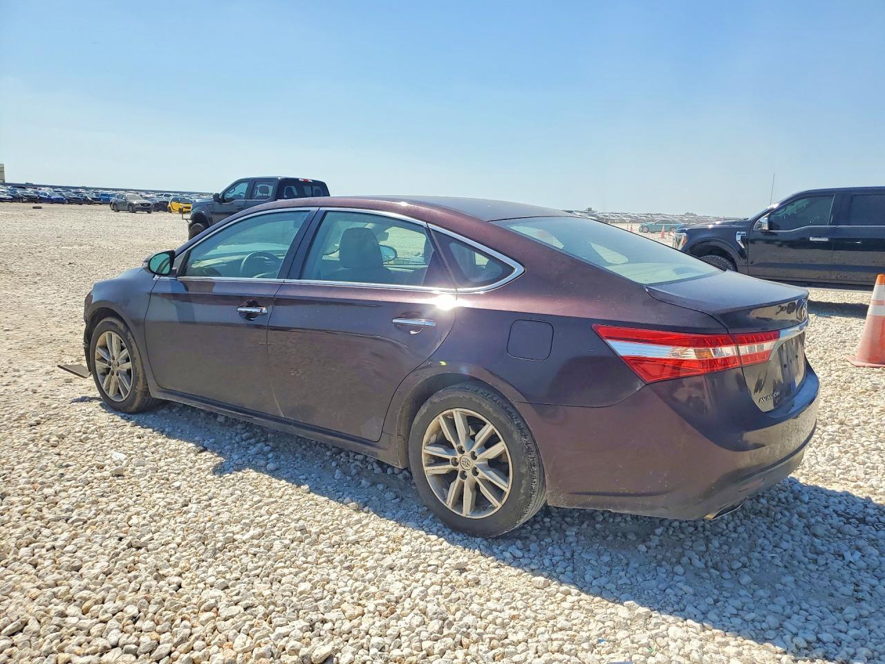2014 TOYOTA Avalon