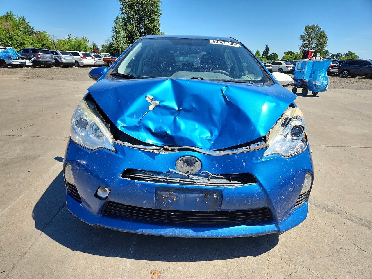 2014 TOYOTA Prius c