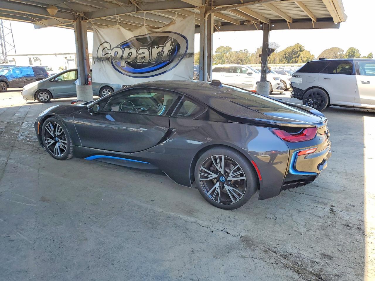 2014 BMW i8