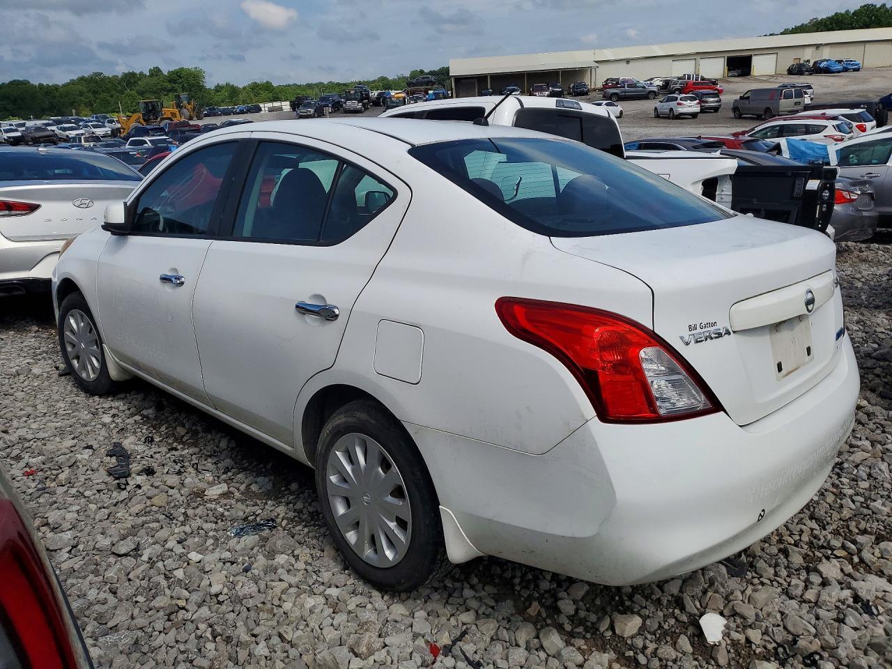 2012 NISSAN VERSA
