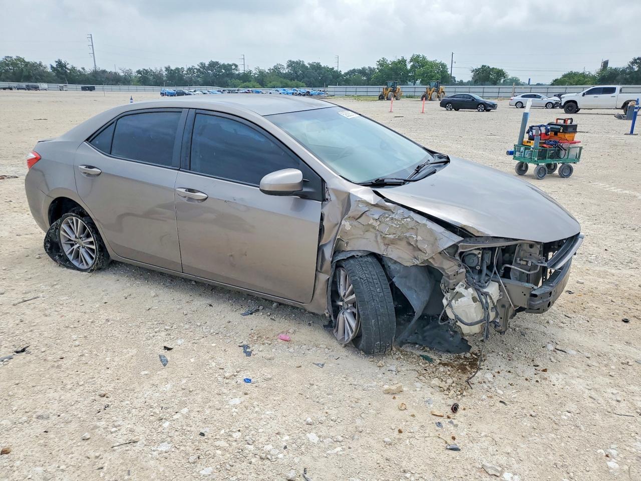 2015 TOYOTA COROLLA