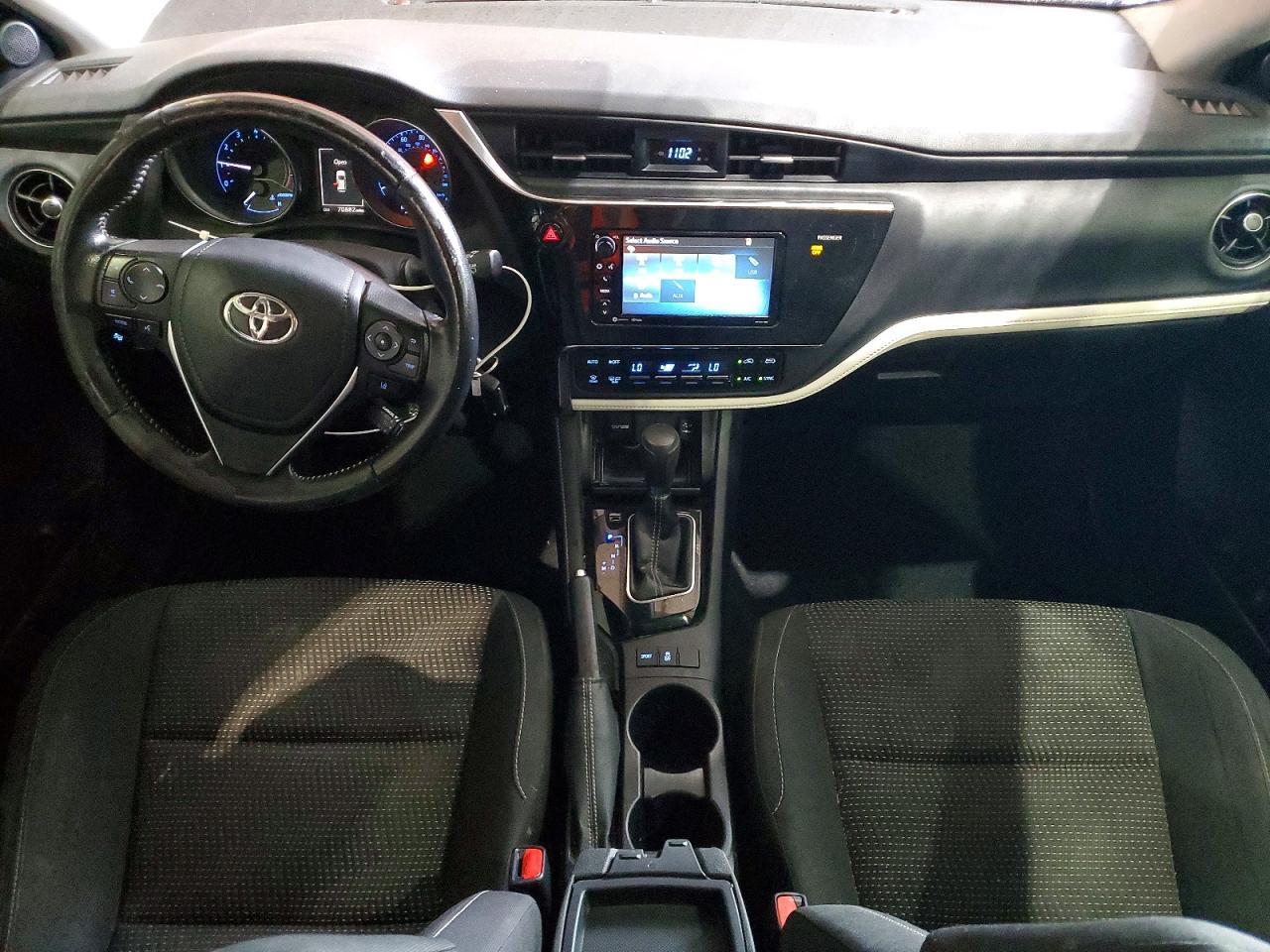 2017 TOYOTA COROLLA