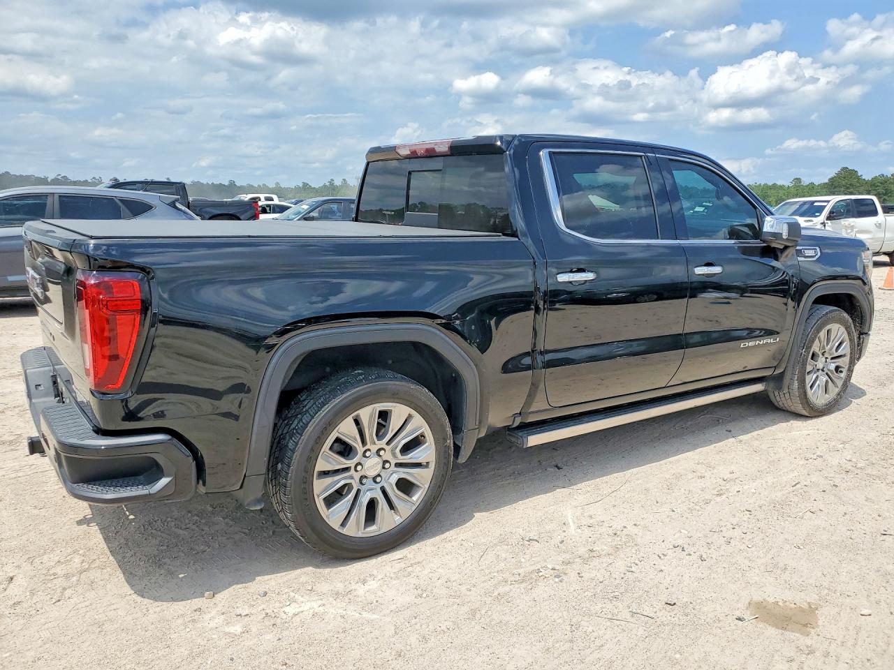 2020 GMC Sierra