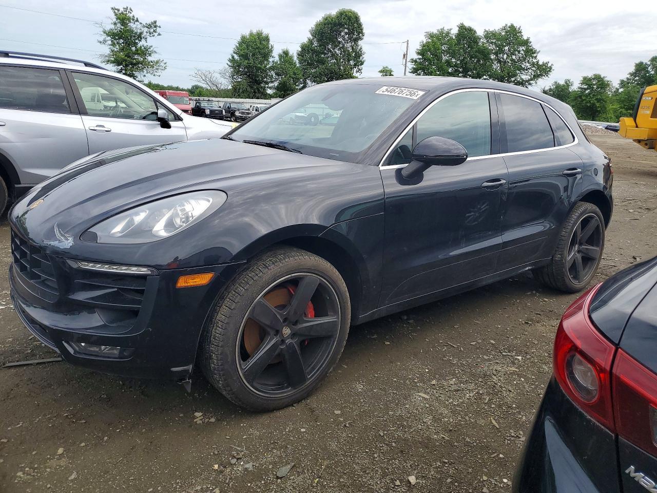 2016 PORSCHE Macan