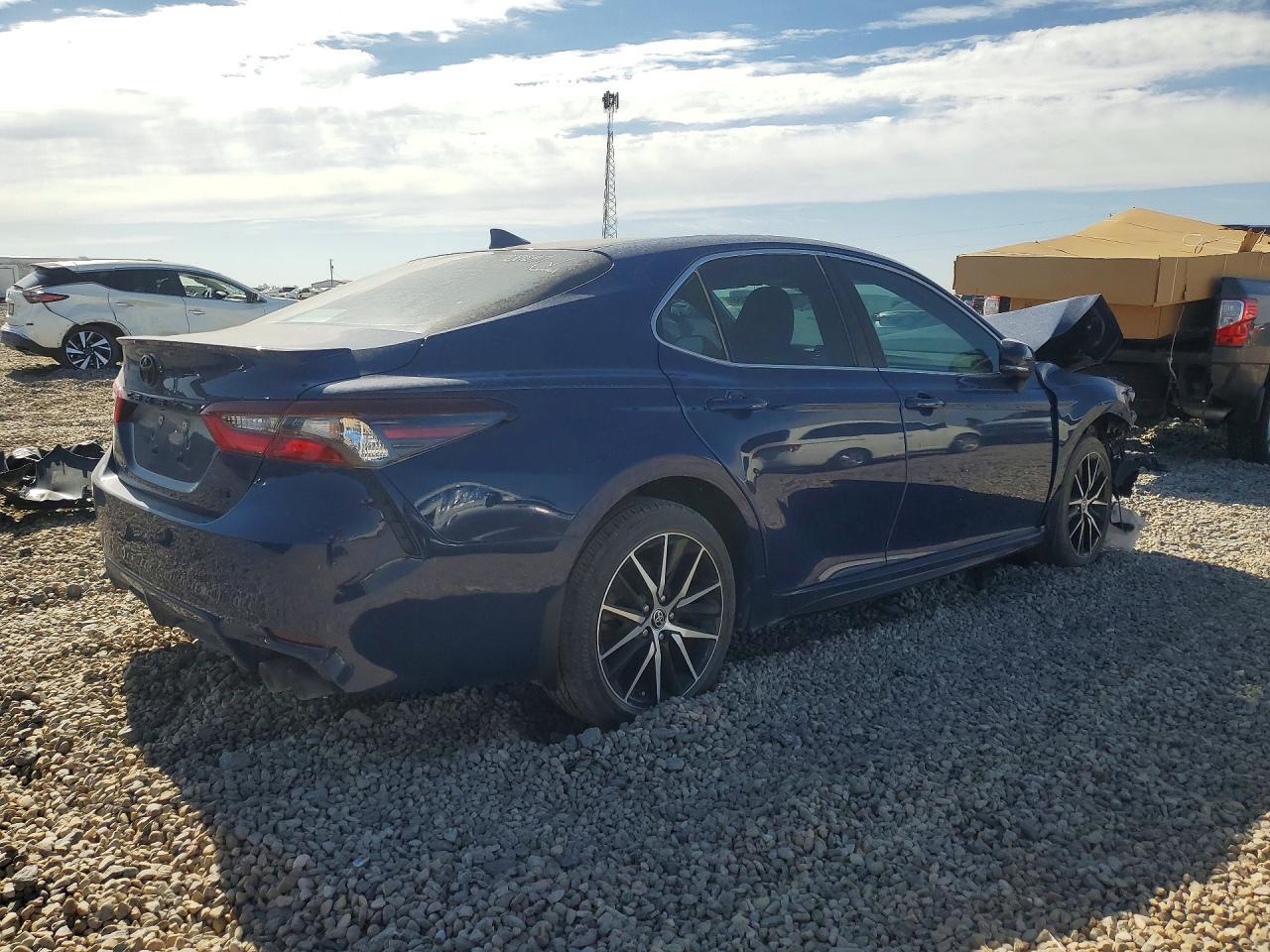 2024 TOYOTA CAMRY