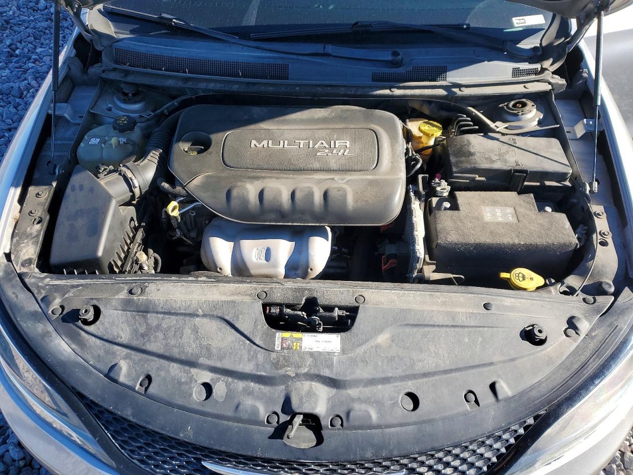 2016 CHRYSLER 200
