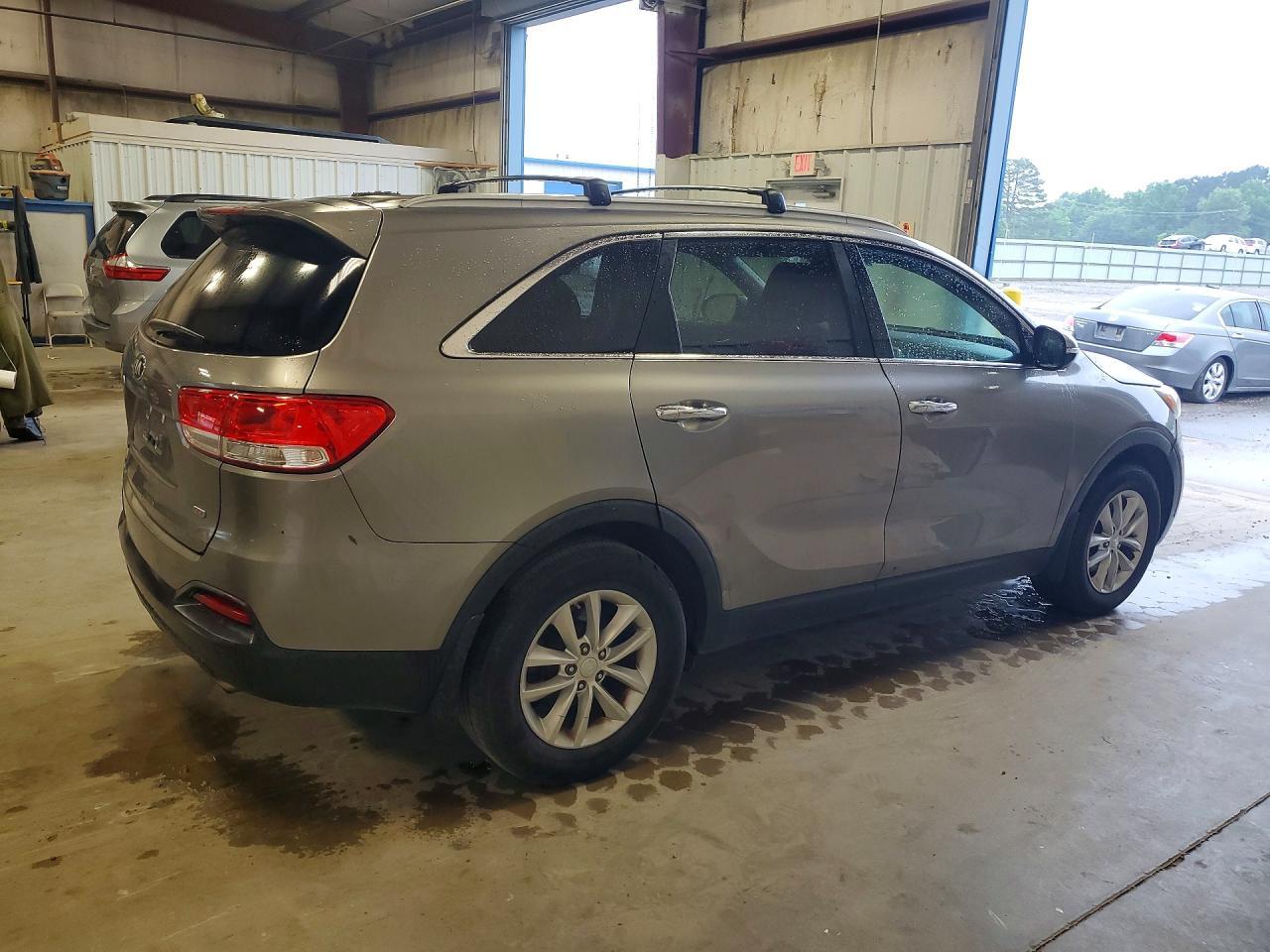 2017 KIA SORENTO