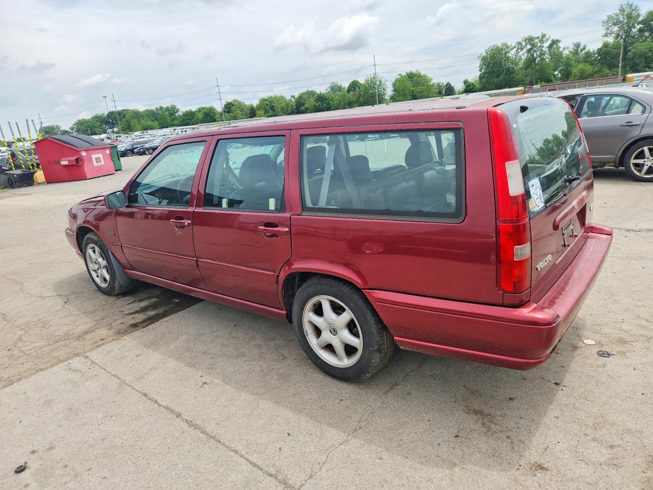 1998 VOLVO V70