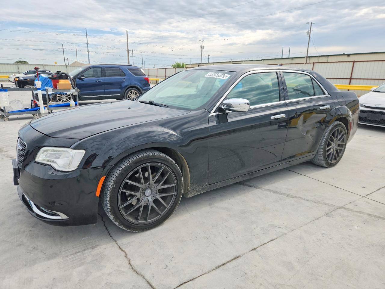 2019 CHRYSLER 300