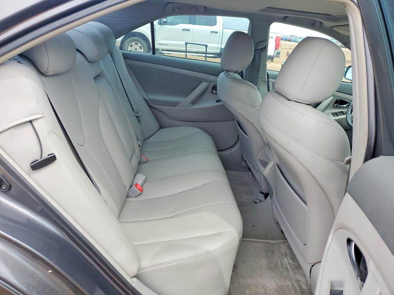 2010 TOYOTA CAMRY