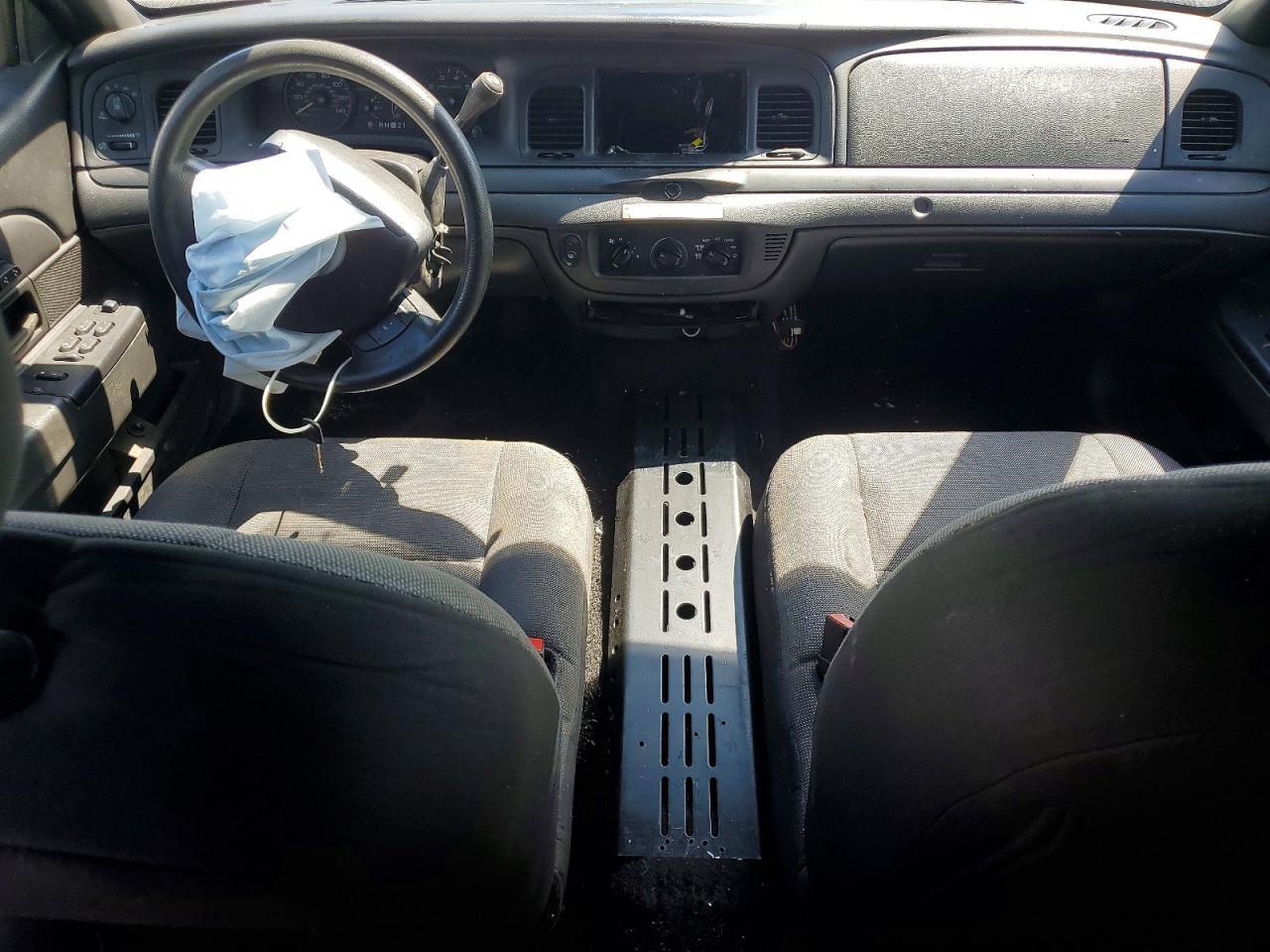 2008 FORD Crown Victoria