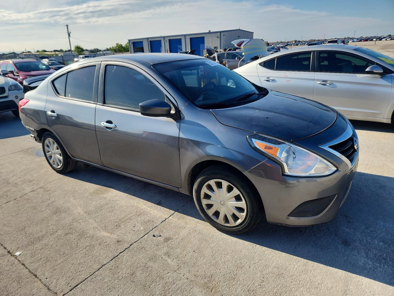 2019 NISSAN VERSA