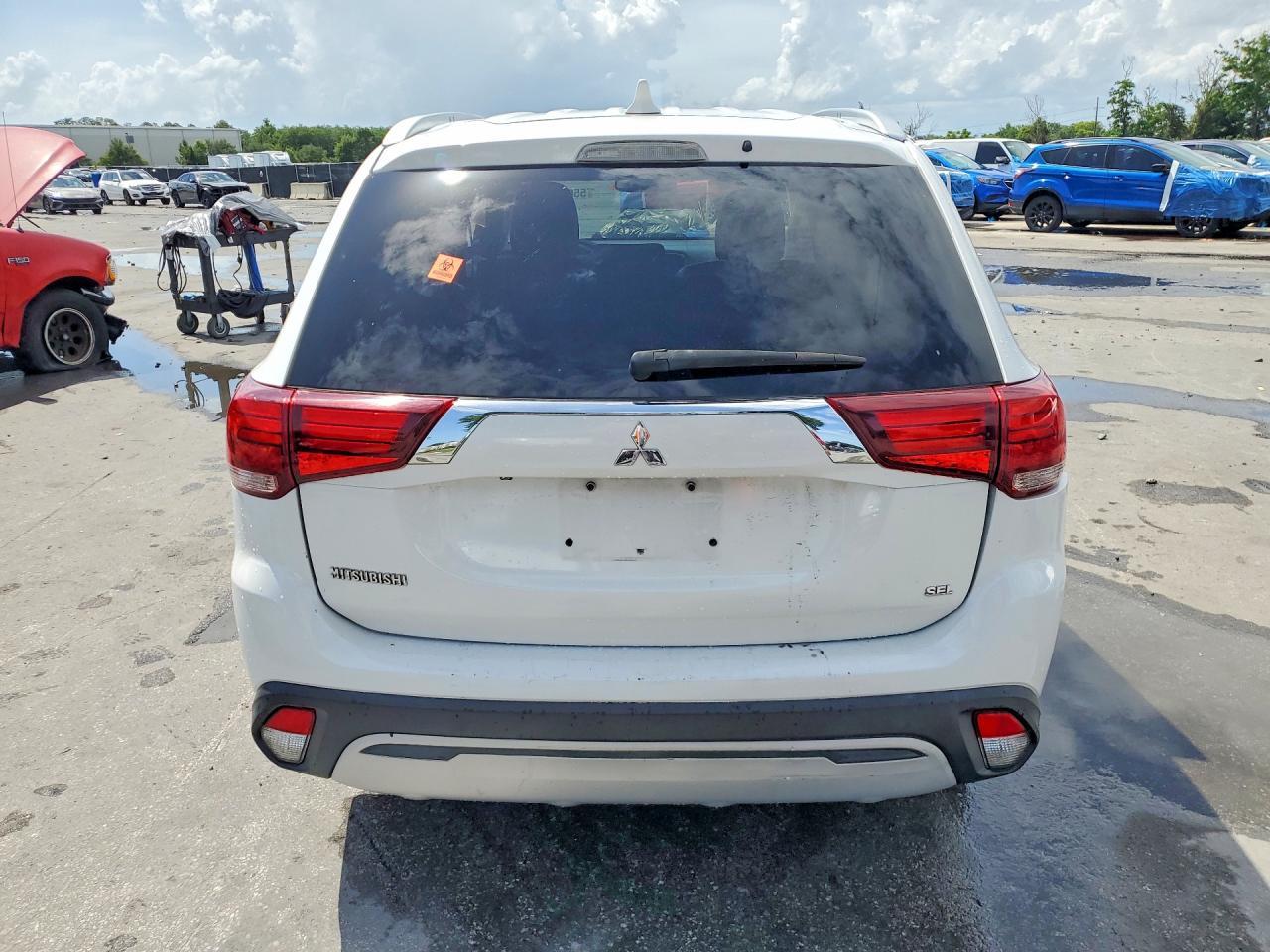 2019 MITSUBISHI outlander