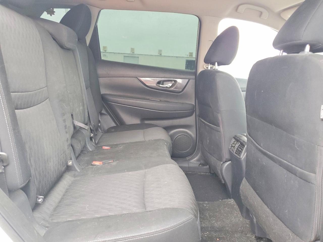 2017 NISSAN ROGUE