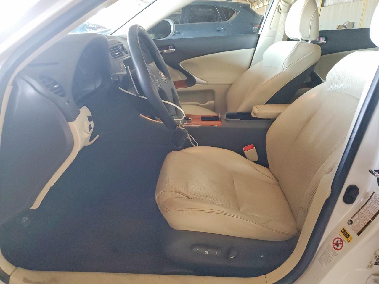2009 LEXUS IS 250