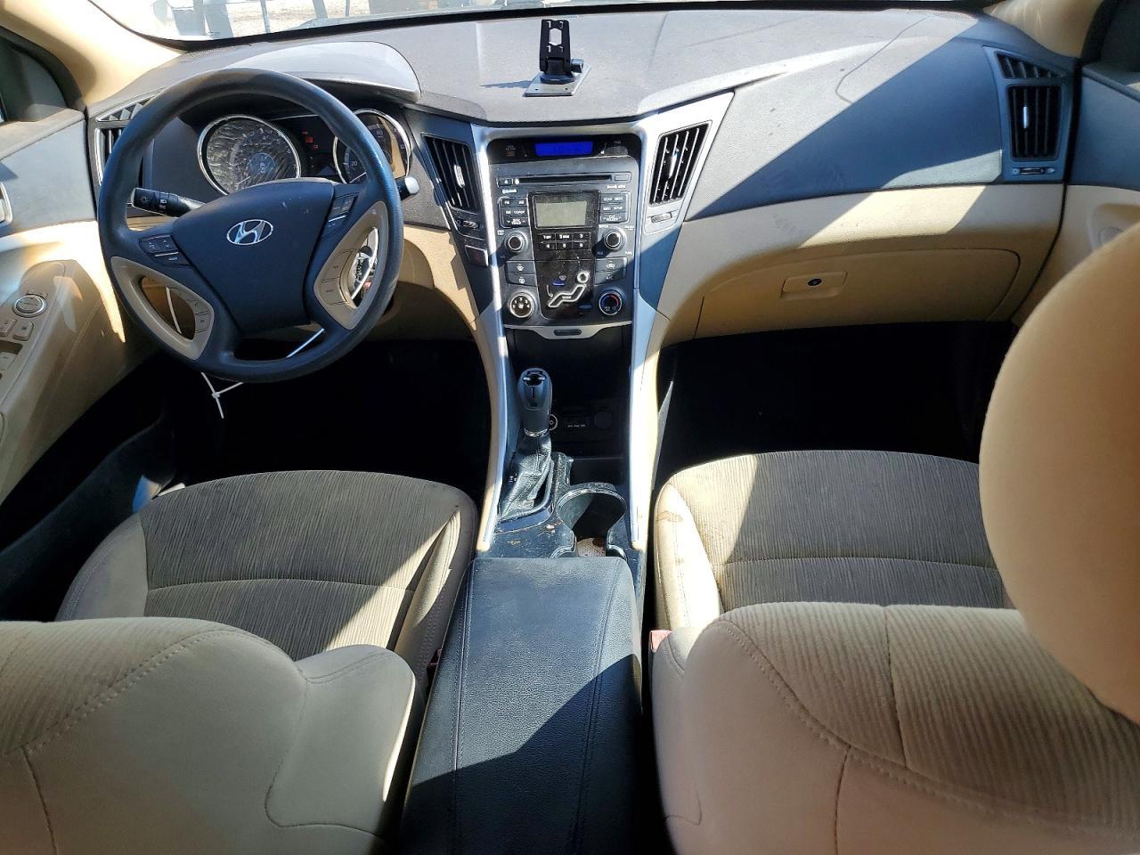 2011 HYUNDAI SONATA