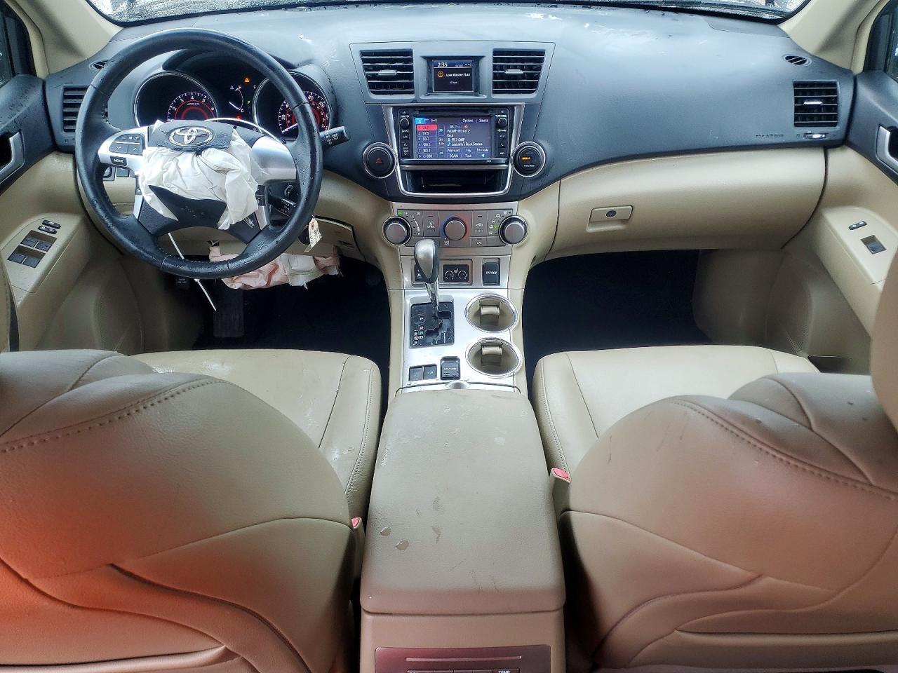 2013 TOYOTA HIGHLANDER