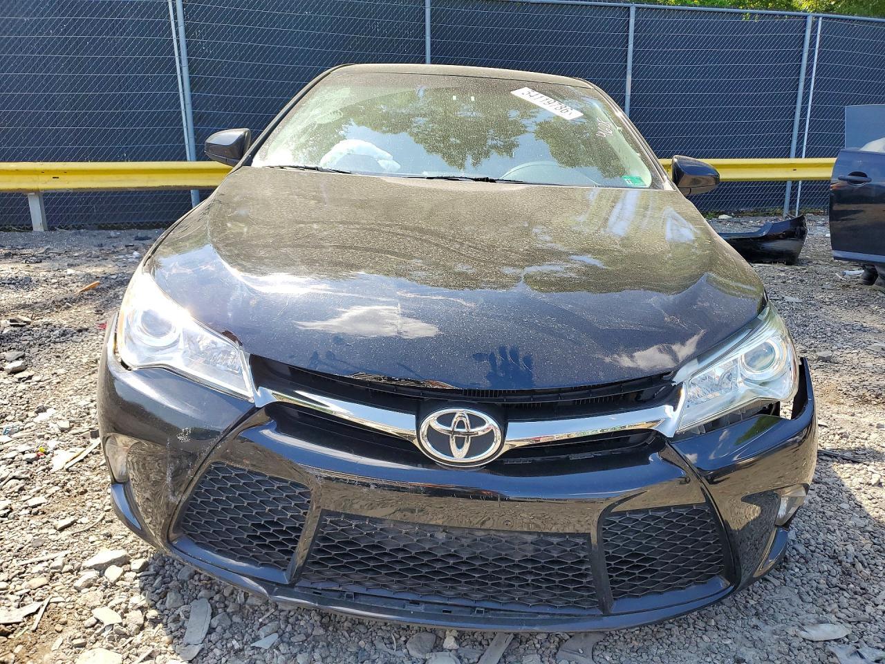 2016 TOYOTA CAMRY
