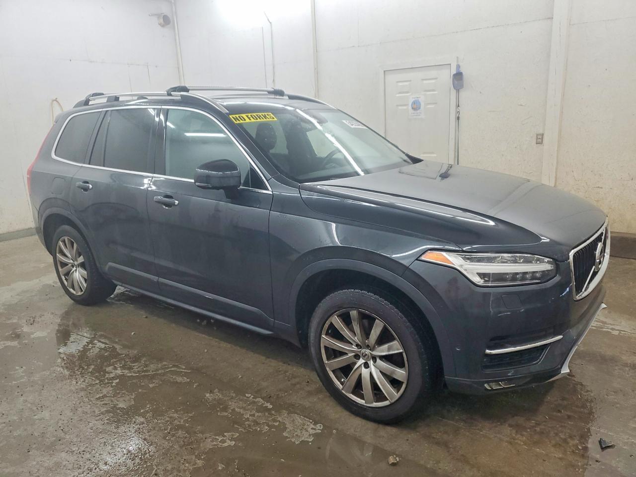 2016 VOLVO XC90