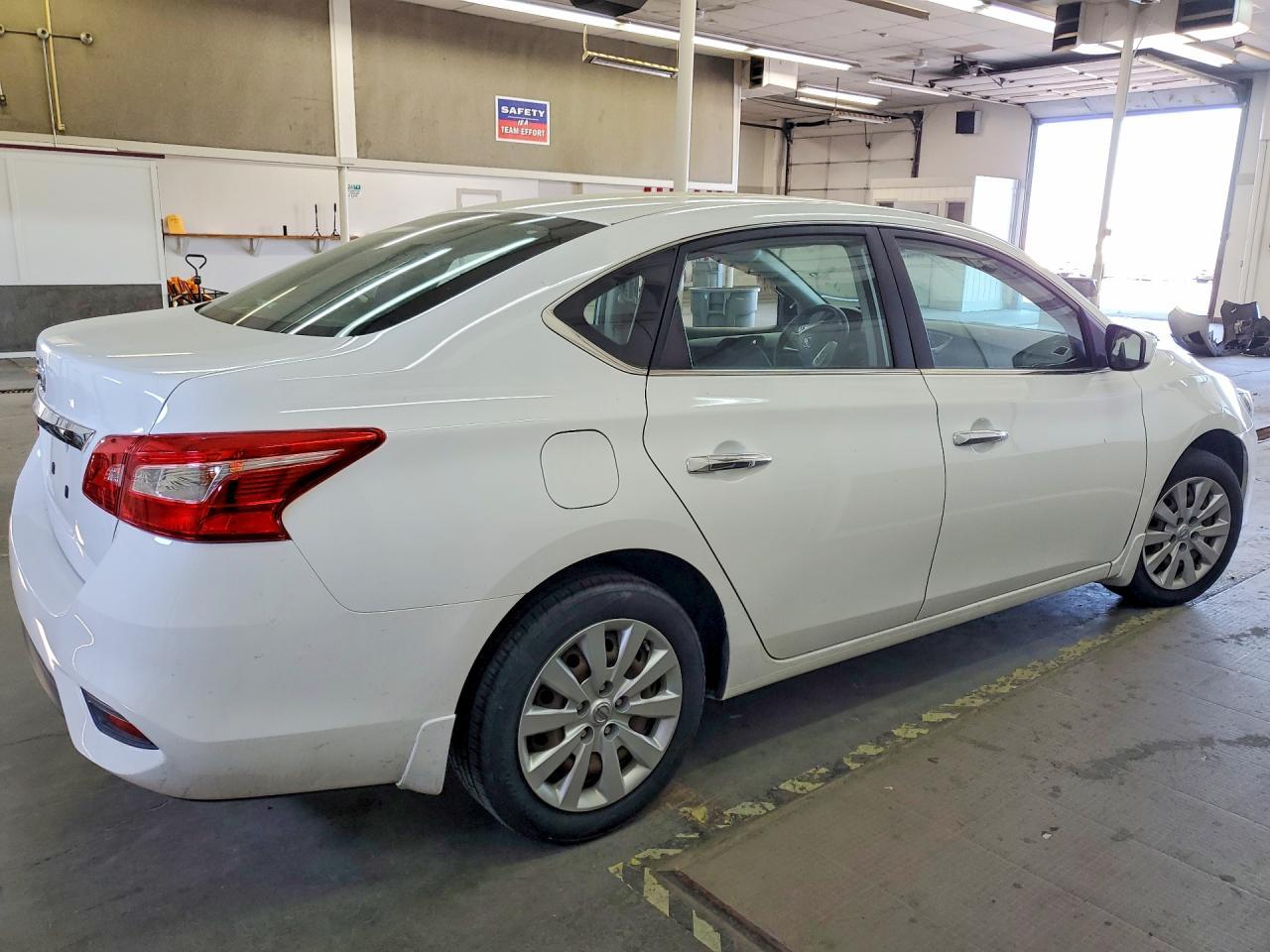 2016 NISSAN SENTRA
