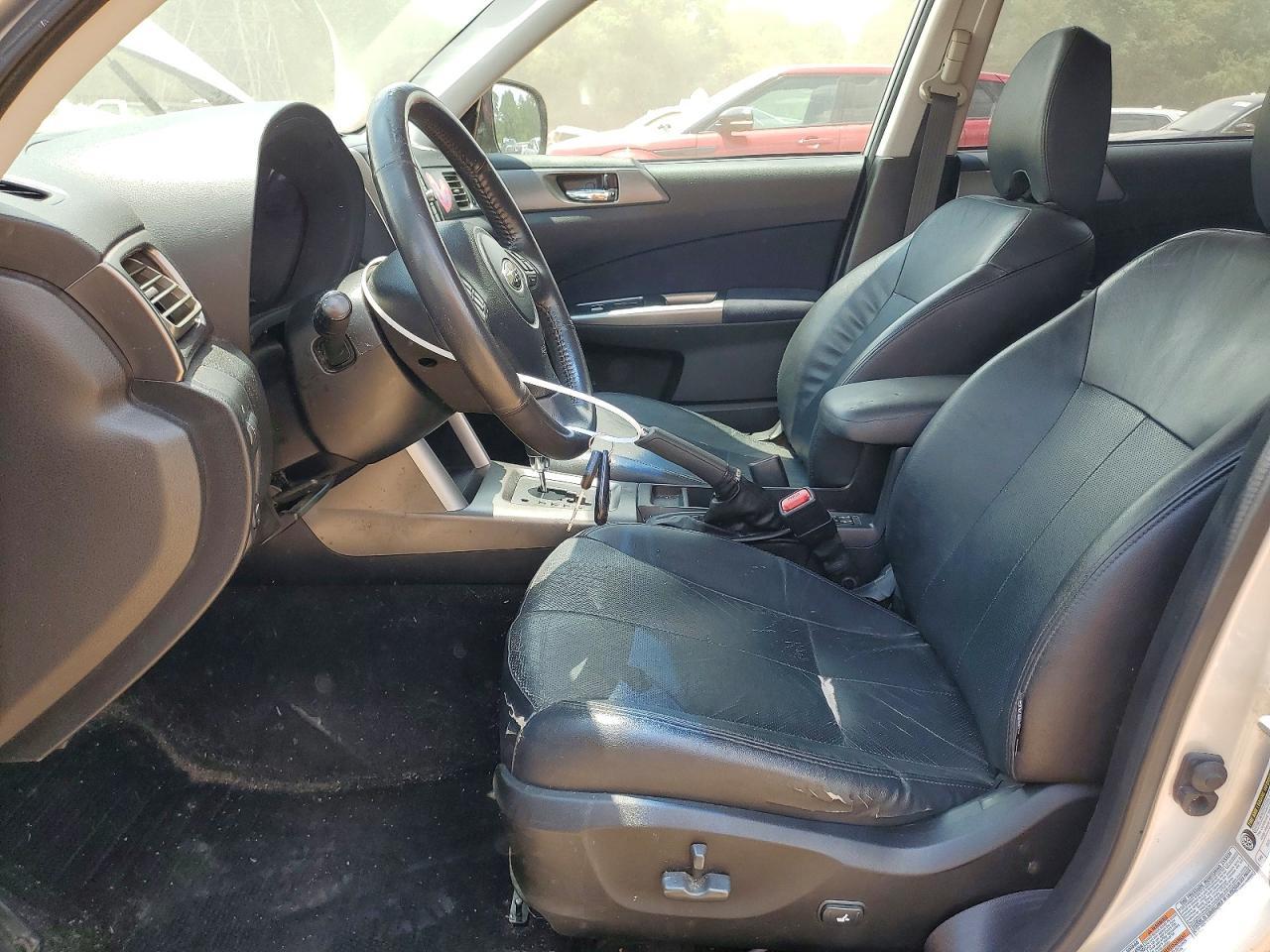 2011 SUBARU FORESTER