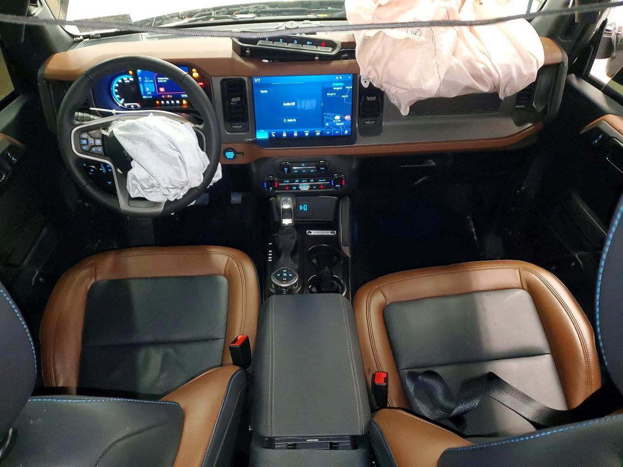 2024 FORD Bronco