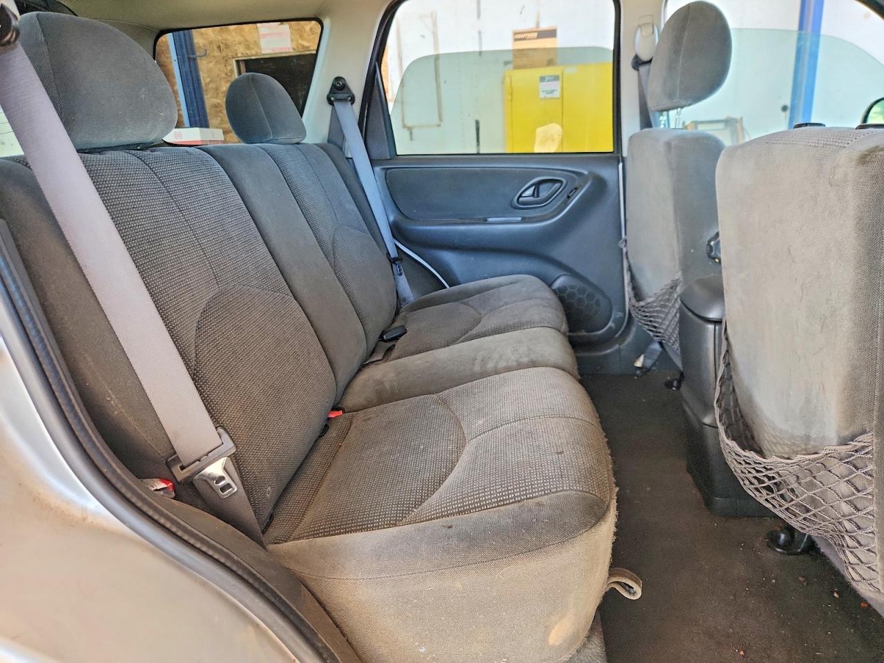 2004 MAZDA Tribute