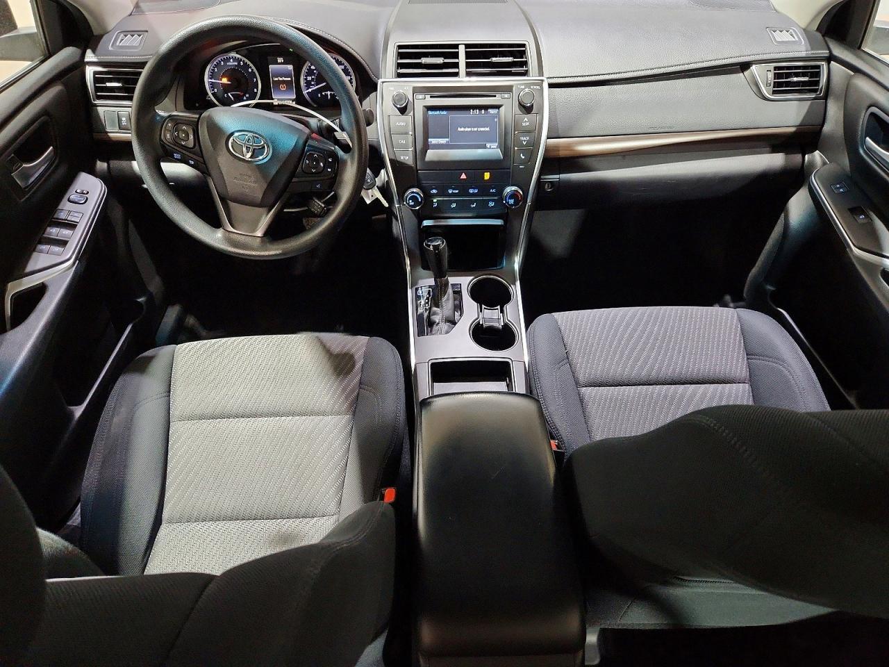 2016 TOYOTA CAMRY