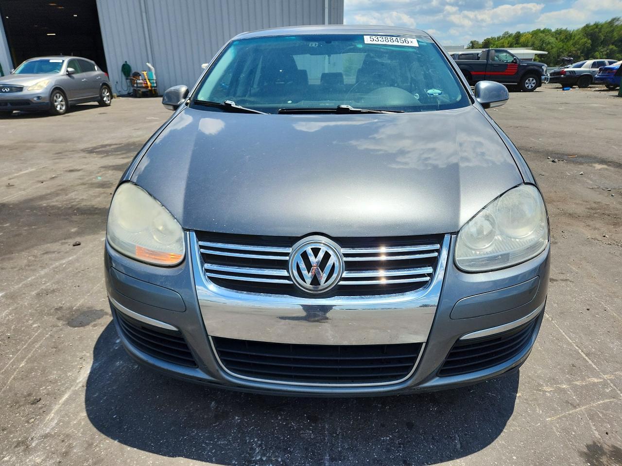2010 VOLKSWAGEN JETTA
