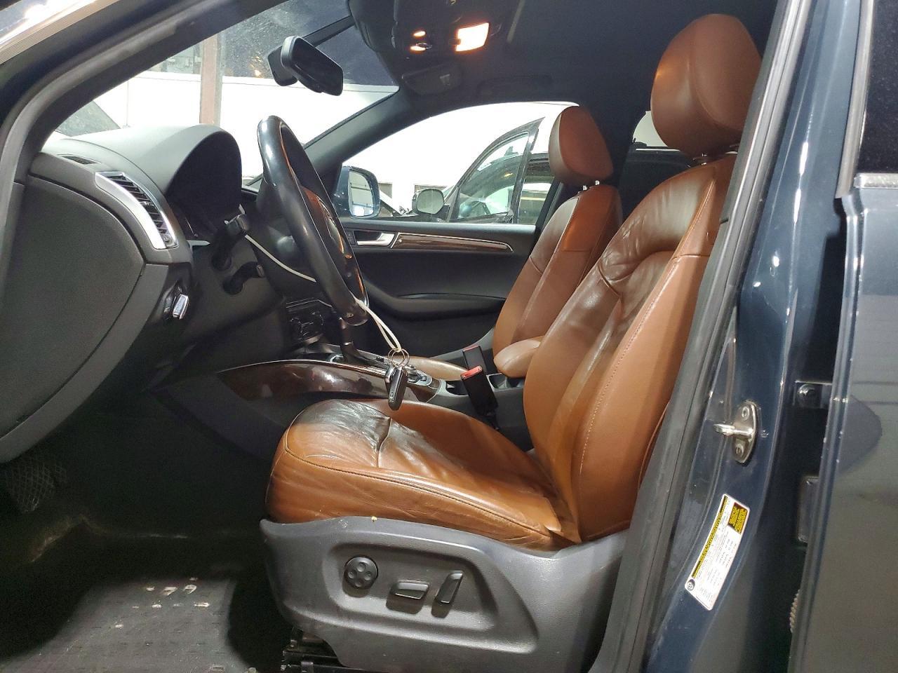 2010 AUDI Q5