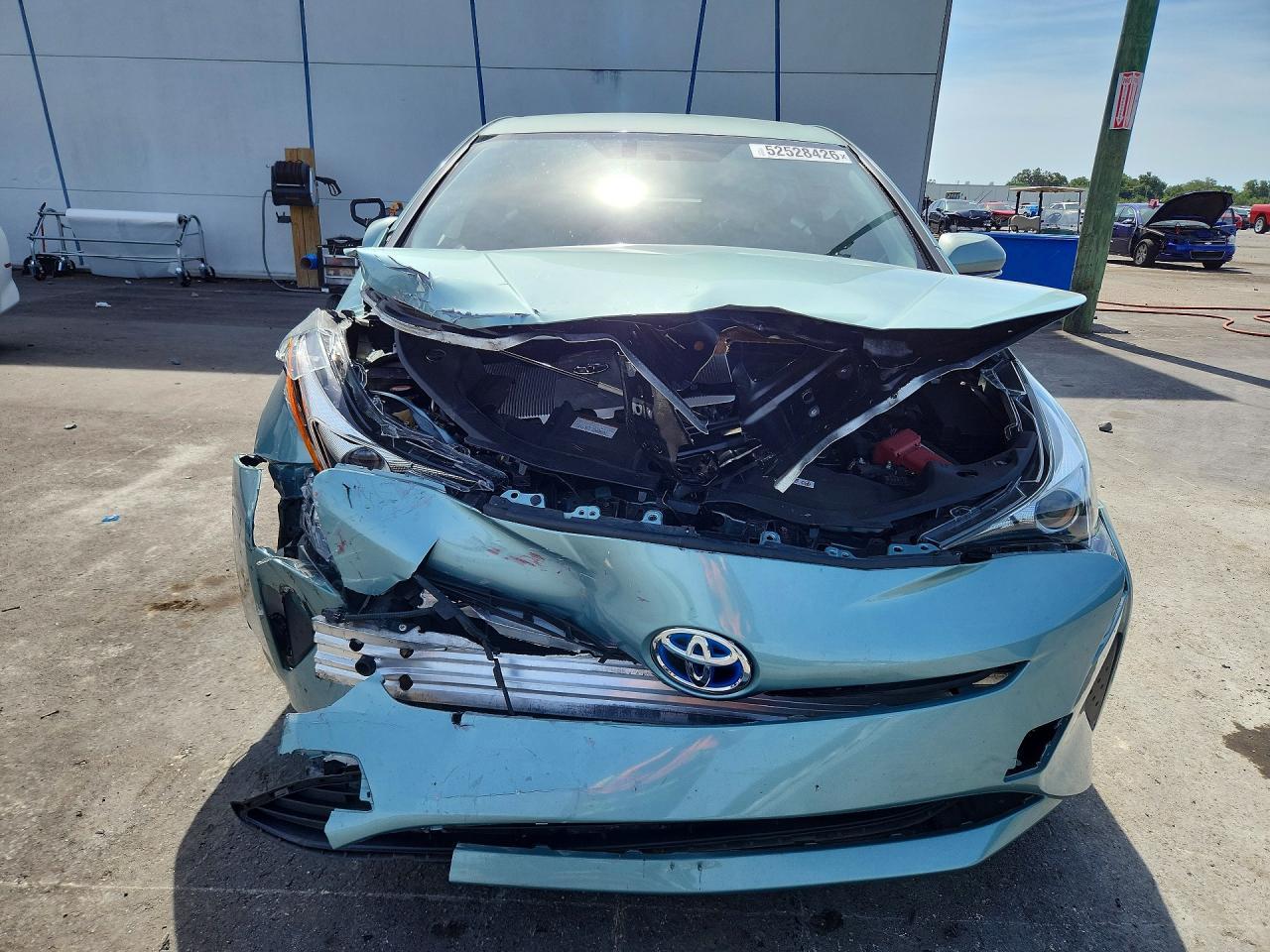 2016 TOYOTA PRIUS