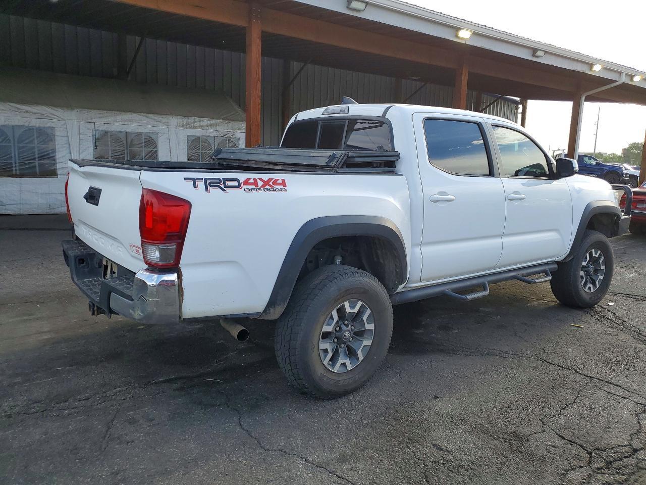 2016 TOYOTA TACOMA
