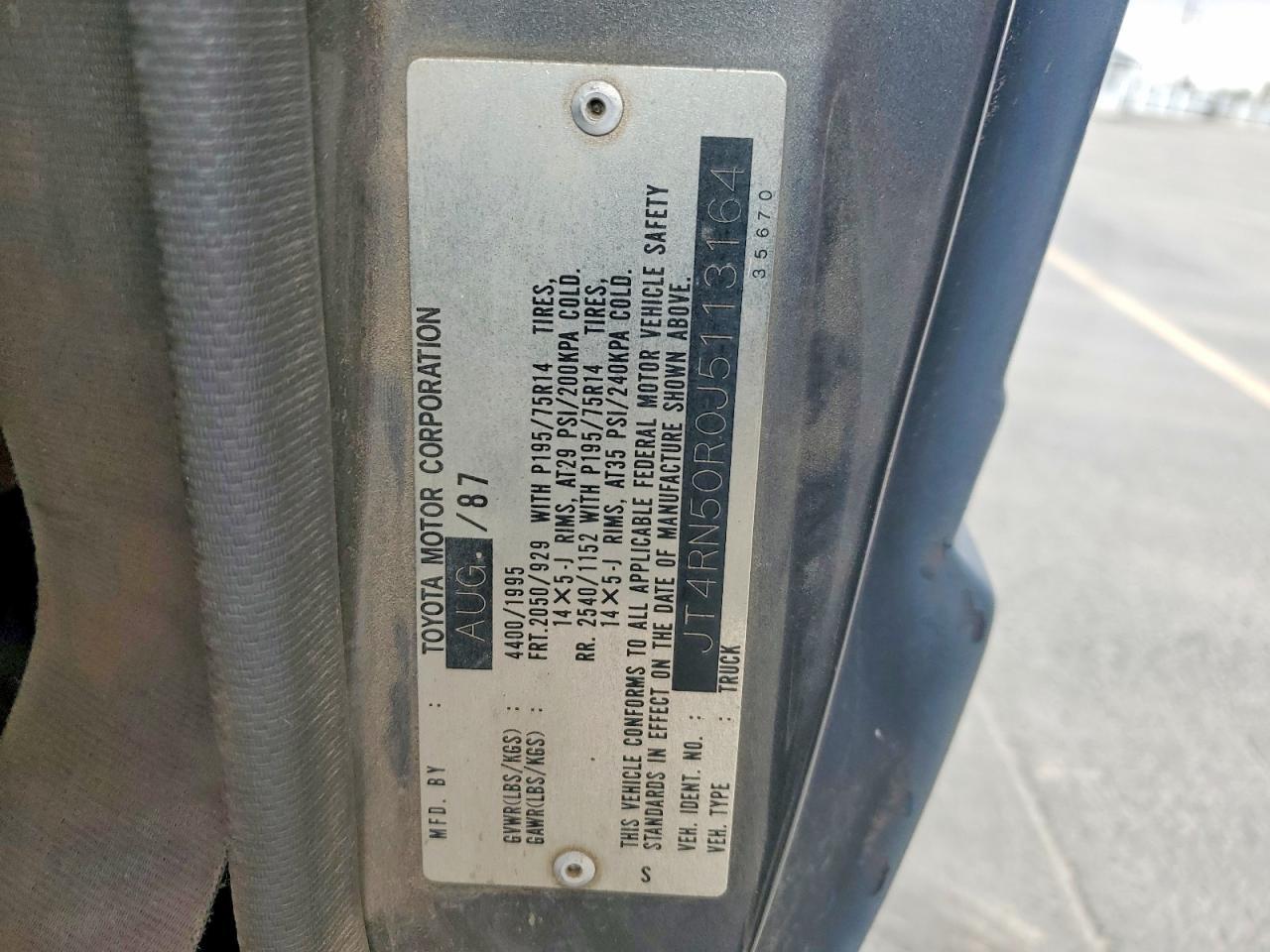 1988 TOYOTA Pickup