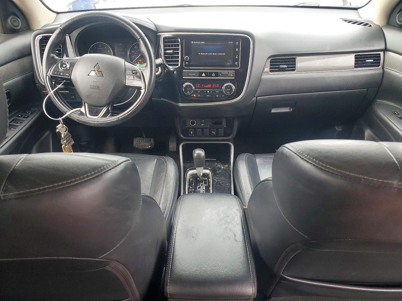2019 MITSUBISHI outlander