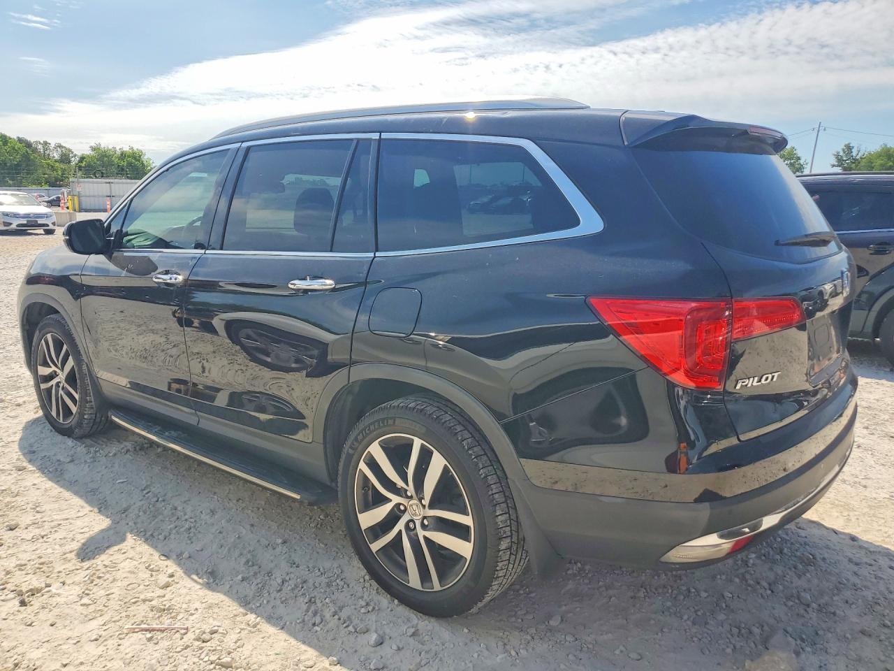 2018 HONDA PILOT