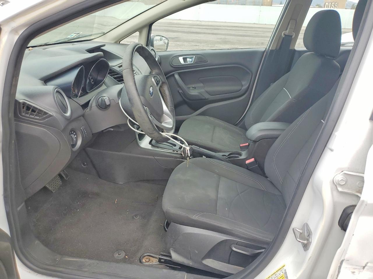 2014 FORD Fiesta