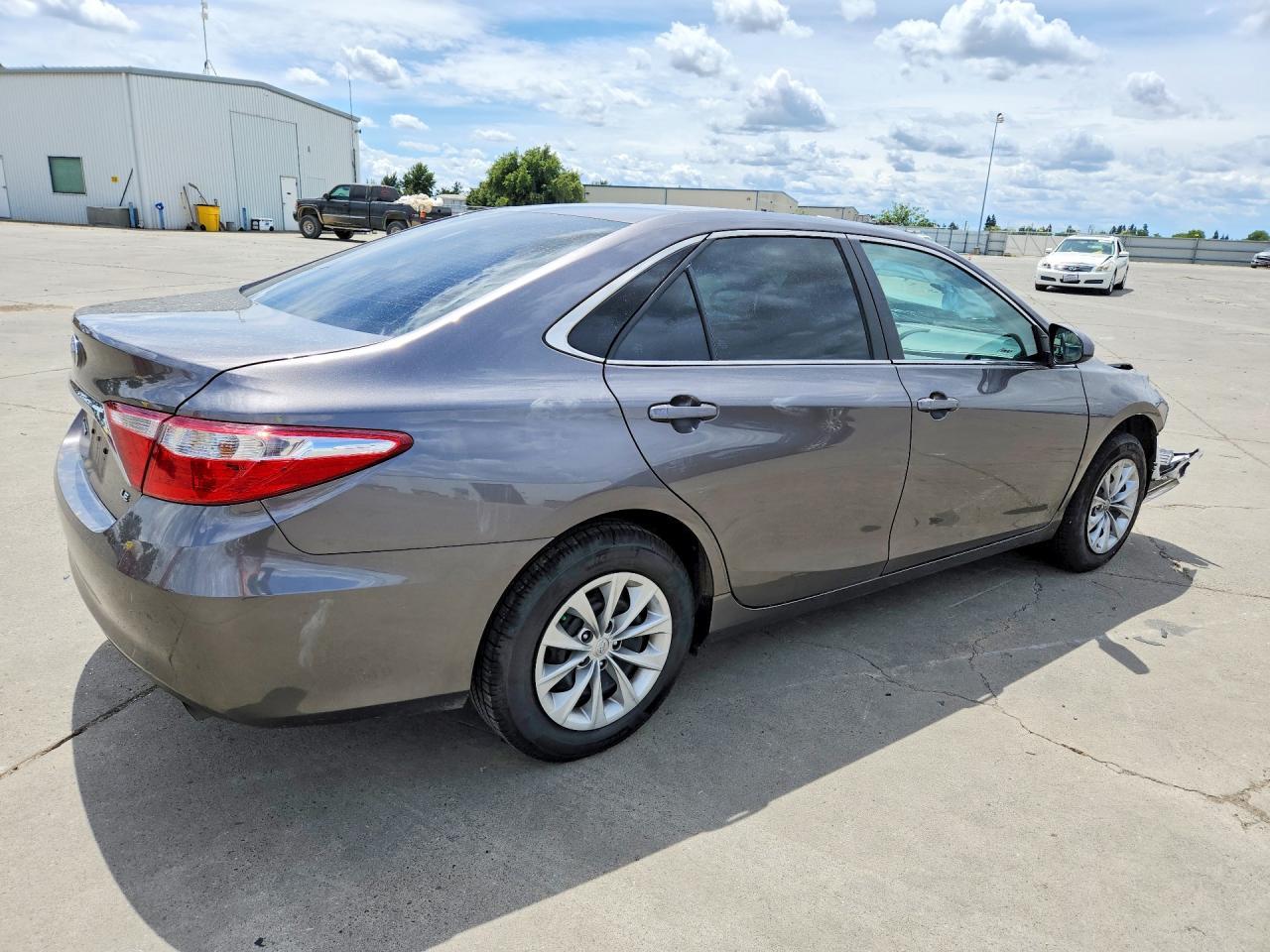 2017 TOYOTA CAMRY