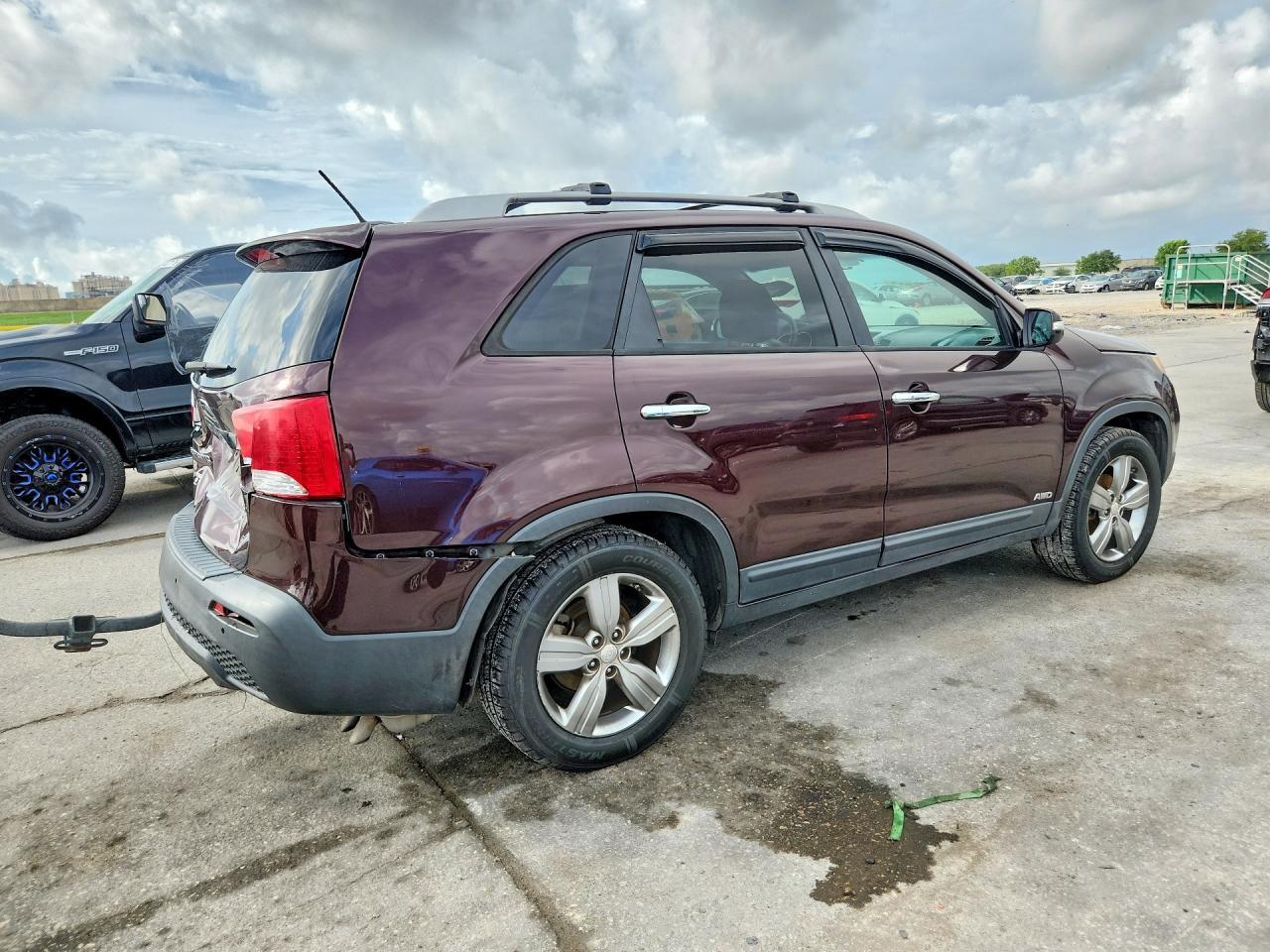 2013 KIA SORENTO