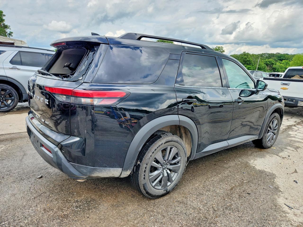 2022 NISSAN PATHFINDER